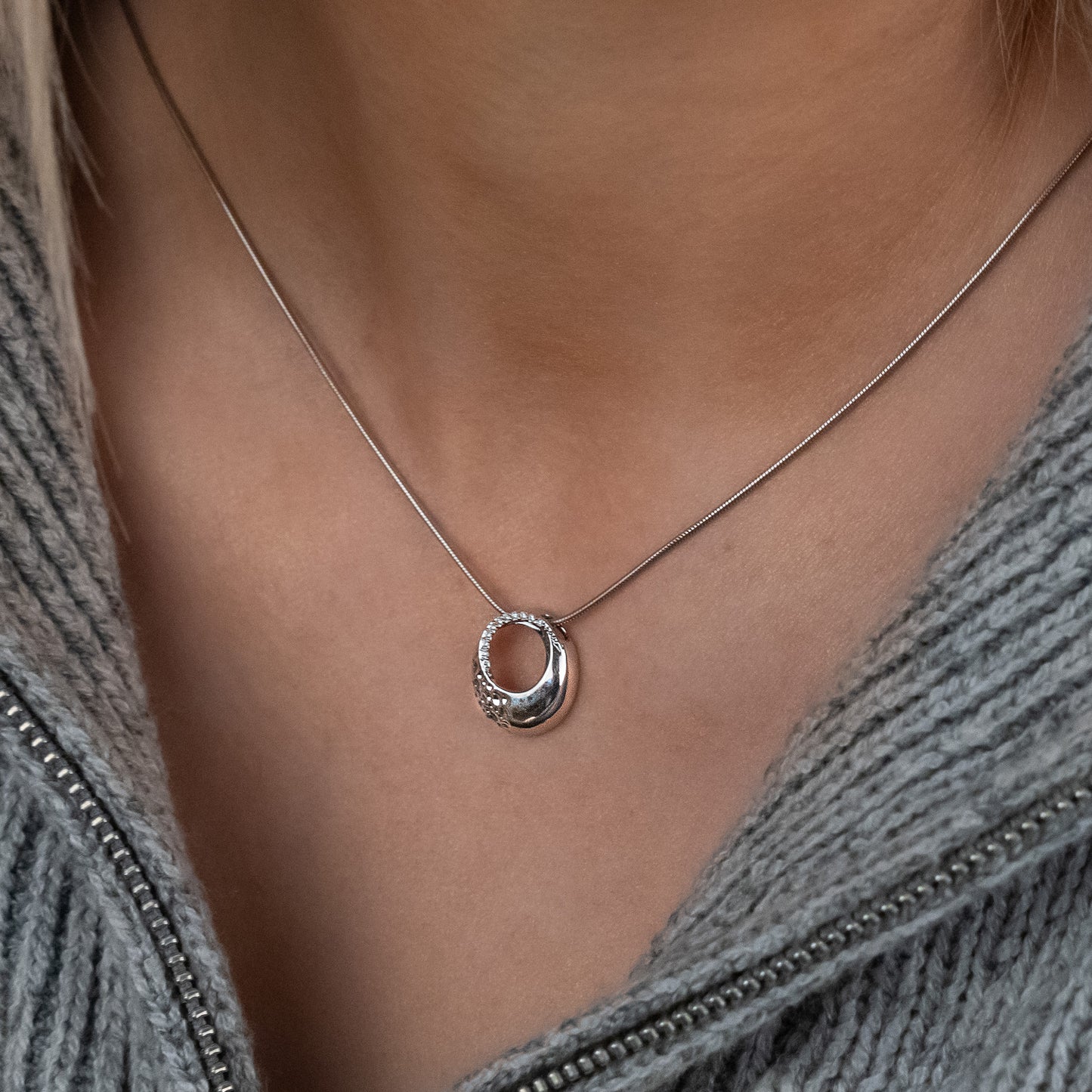 Easky - Rhodium Plated Silver