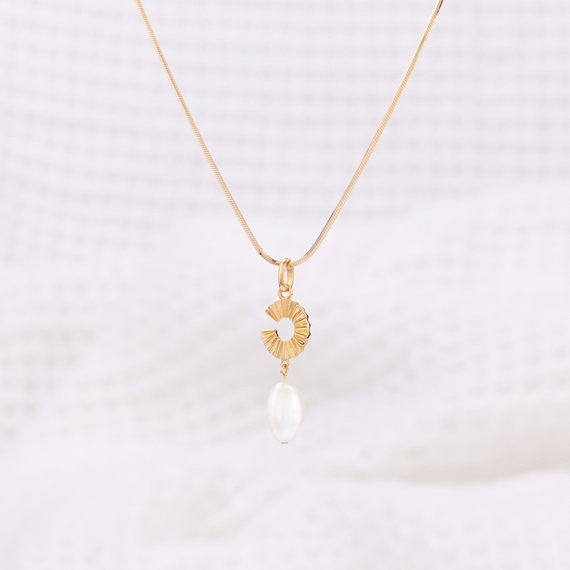 Gold Vermeil Pendant Necklace with Freshwater Pearl Dangling